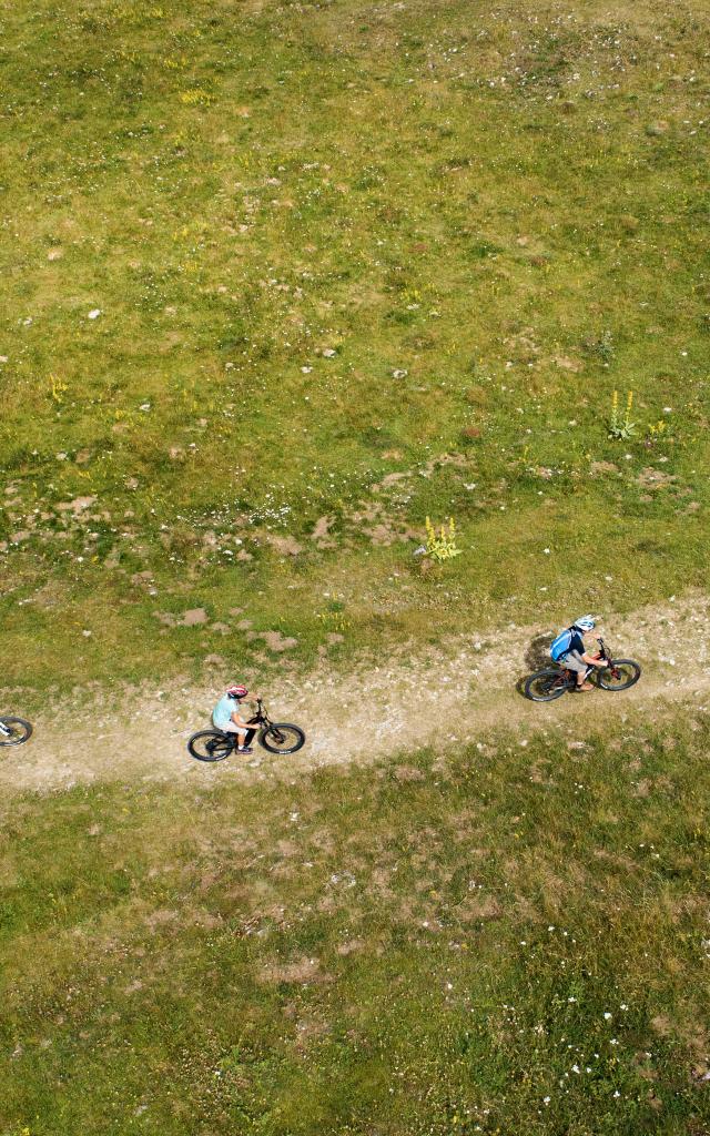 VTT sur le Plateau de Retord
