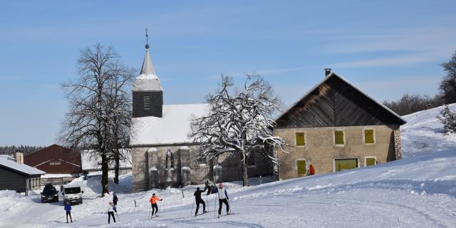 Skieurs de fond à la Chapelle de Retord