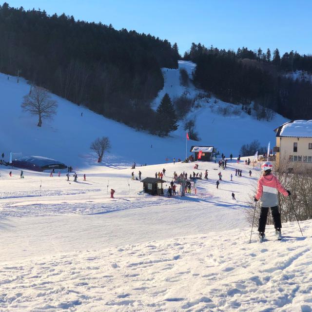 Ski alpin aux Plans d'Hotonnes sur le Plateau de Retord